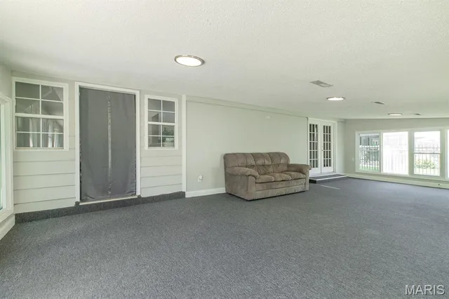 $239,000 | 250 Hi Pointe Place, East Alton, IL 62024