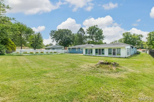 $239,000 | 250 Hi Pointe Place, East Alton, IL 62024