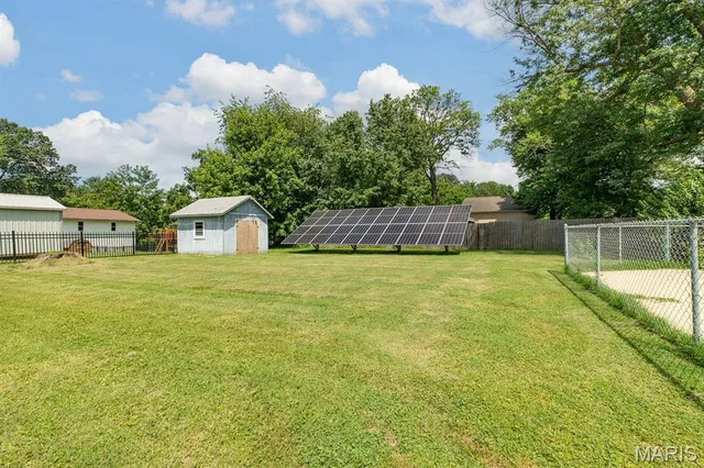 $239,000 | 250 Hi Pointe Place, East Alton, IL 62024