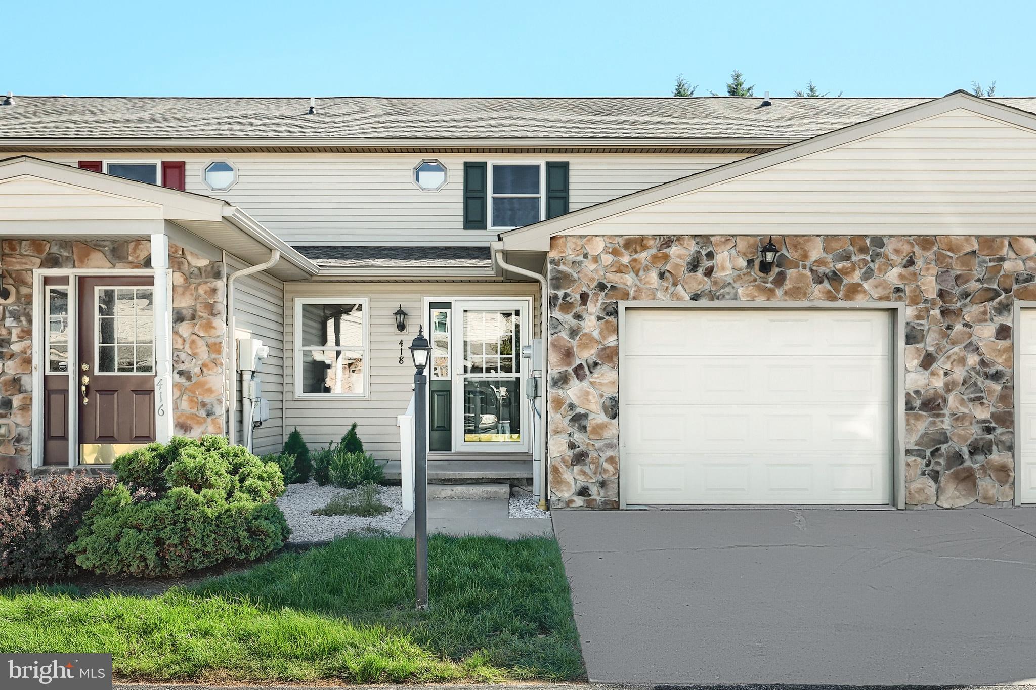 418 Springbrook Court Hanover, PA 17331 - Photo 3 of 35 Gallery Image 3