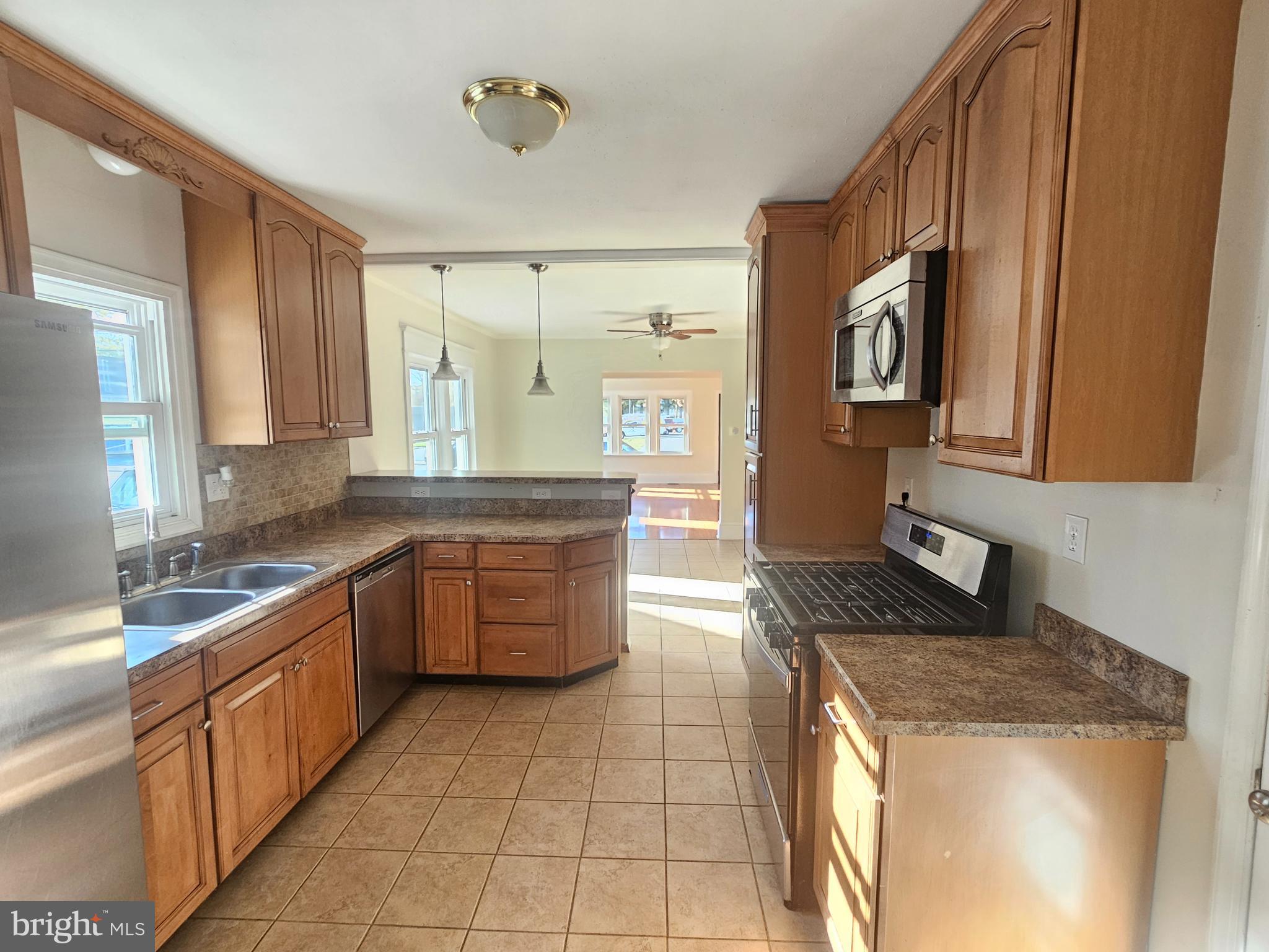 44 Sicklerville Road Williamstown, NJ 08094 - Photo 5 of 21