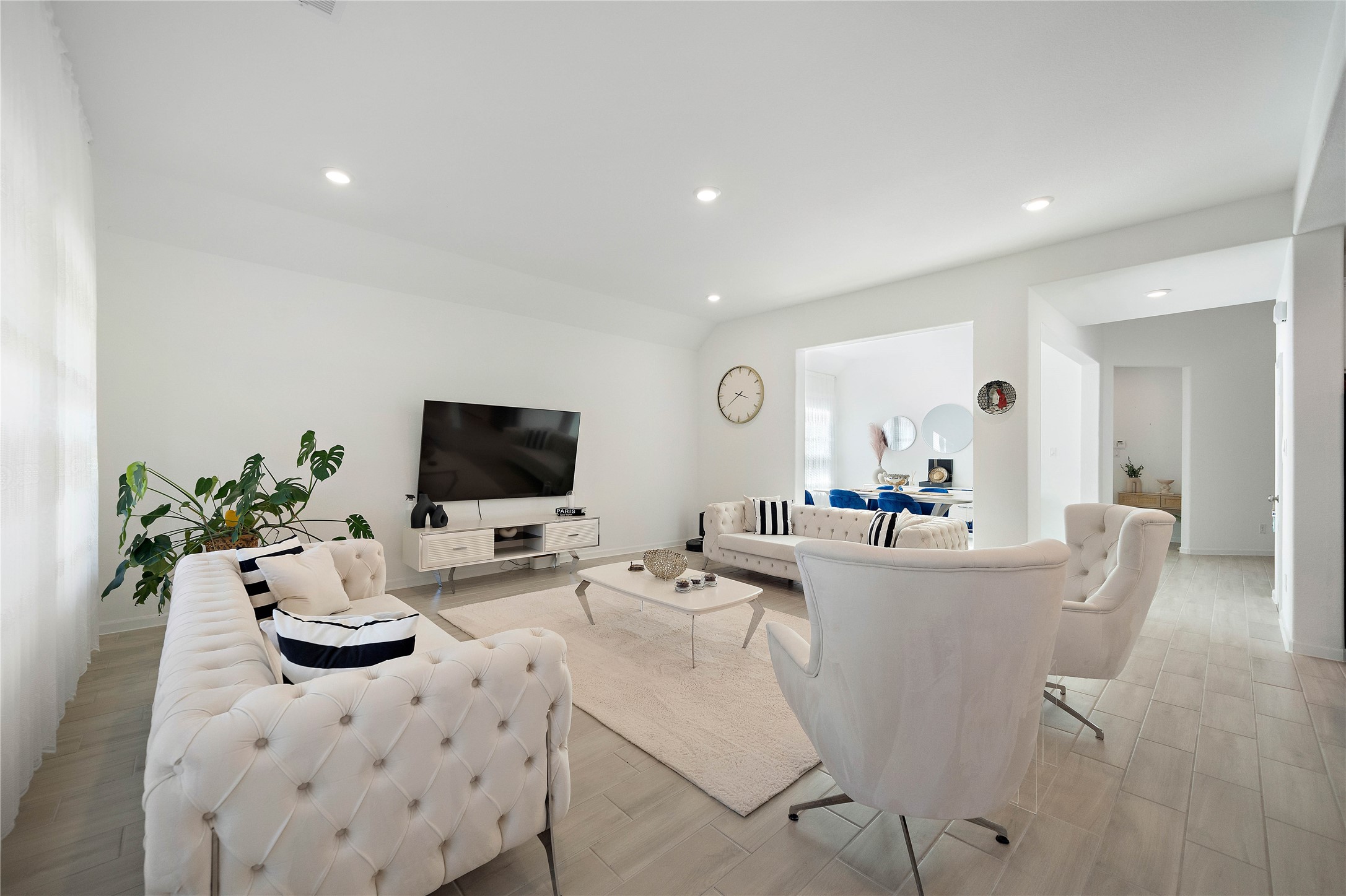 2239 Ginger Trail Lane Rosenberg, TX 77469 - Photo 15 of 35 a living room with furniture and flat screen tv
