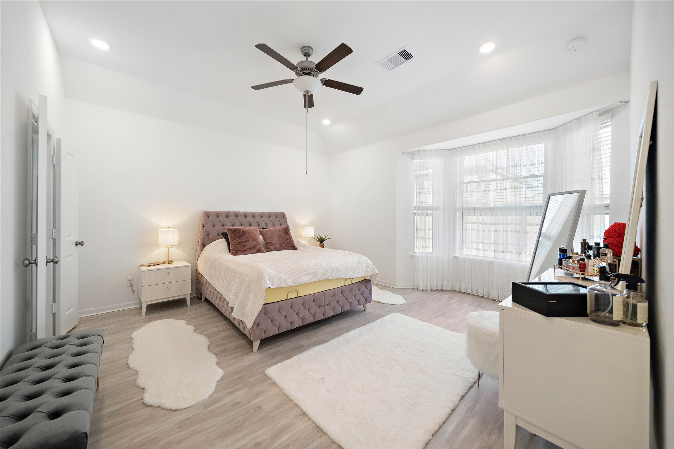 2239 Ginger Trail Lane Rosenberg, TX 77469 - Photo 24 of 35 a bedroom with a bed and a large window