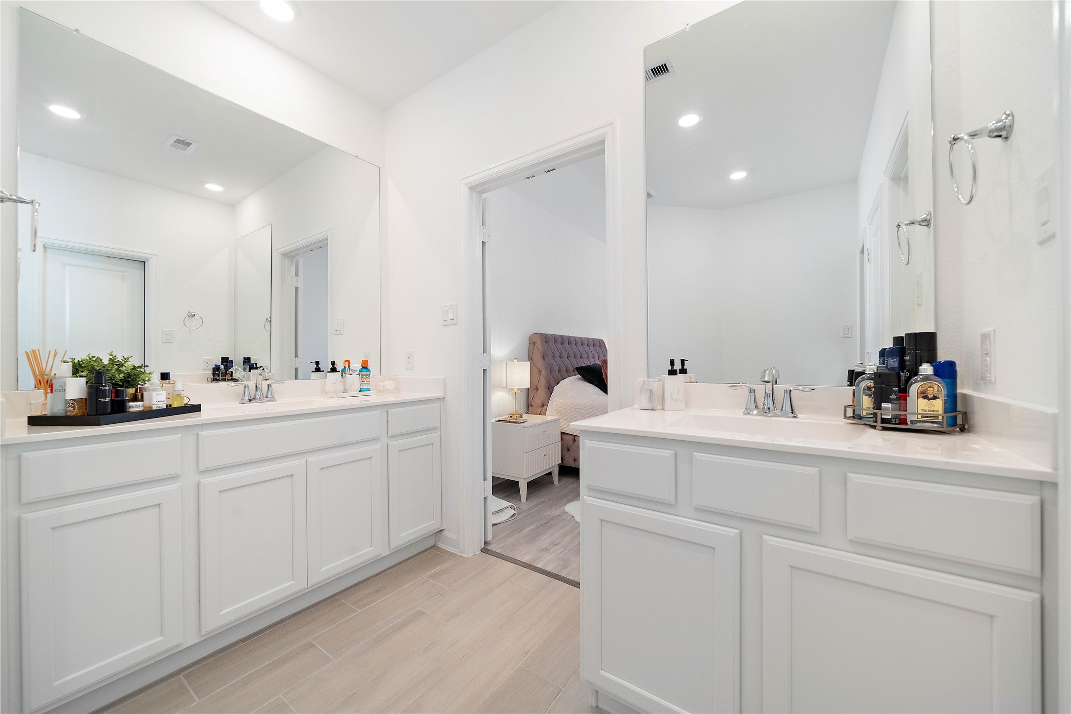 2239 Ginger Trail Lane Rosenberg, TX 77469 - Photo 27 of 35 a bathroom with a sink and a mirror