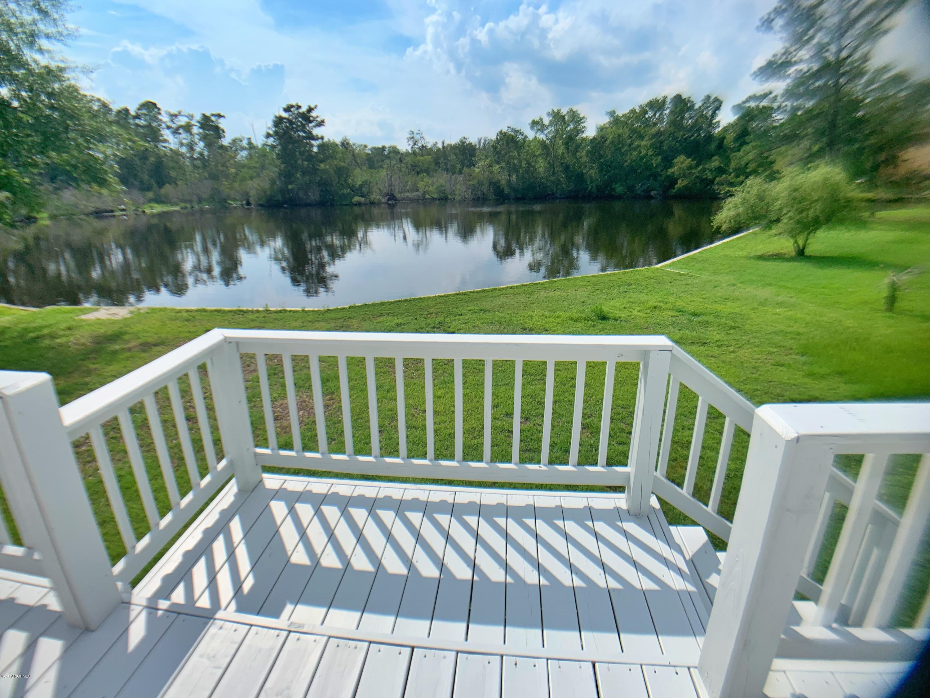 150 Hawks Pond Road New Bern, NC 28562 - Photo 2 of 46 BEAUTIFUL POND VIEW