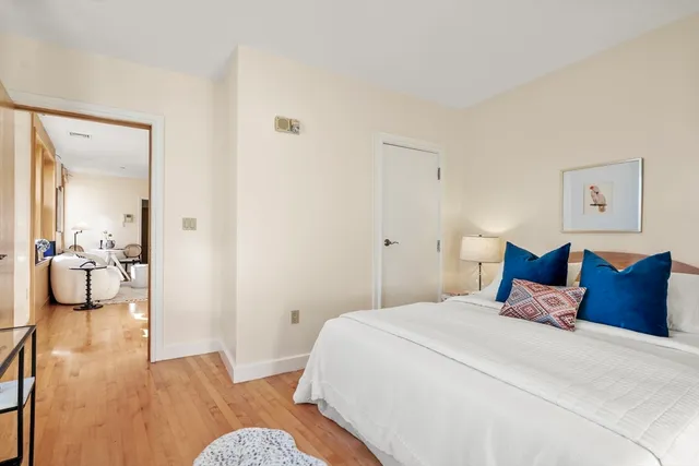 $829,000 | 42 Beach Street, Unit 9D, Boston, MA 02111