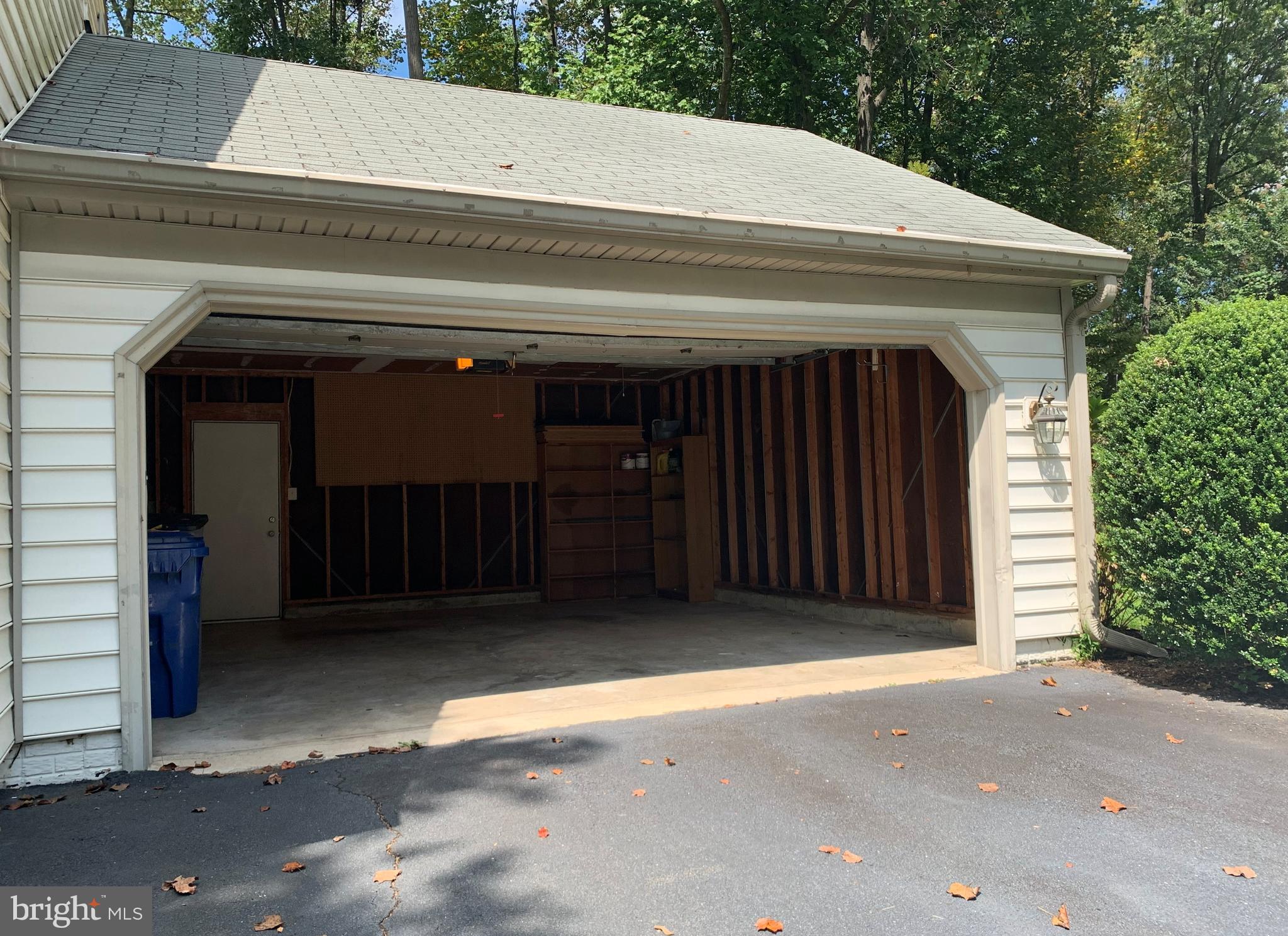 5606 Light Infantry Drive Burke, VA 22015 - Photo 66 of 66 Garage