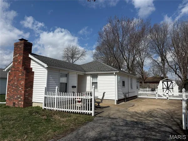 $149,500 | 511 East S 2nd Street, Red Bud, IL 62278