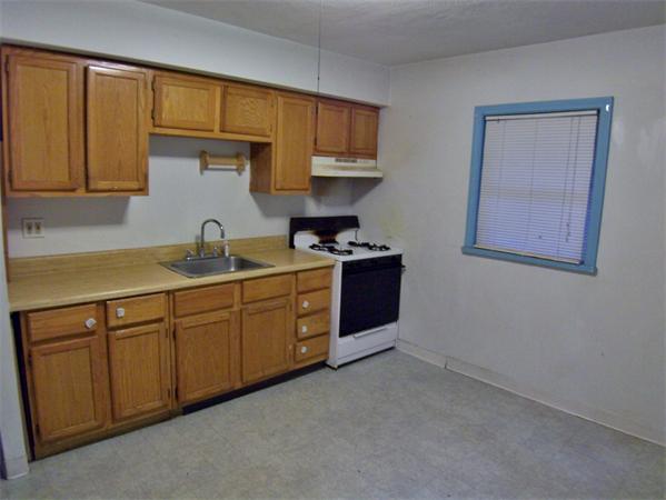 10 Maple Street Saugus, MA 01906 - Photo 3 of 15 Gallery Image 3