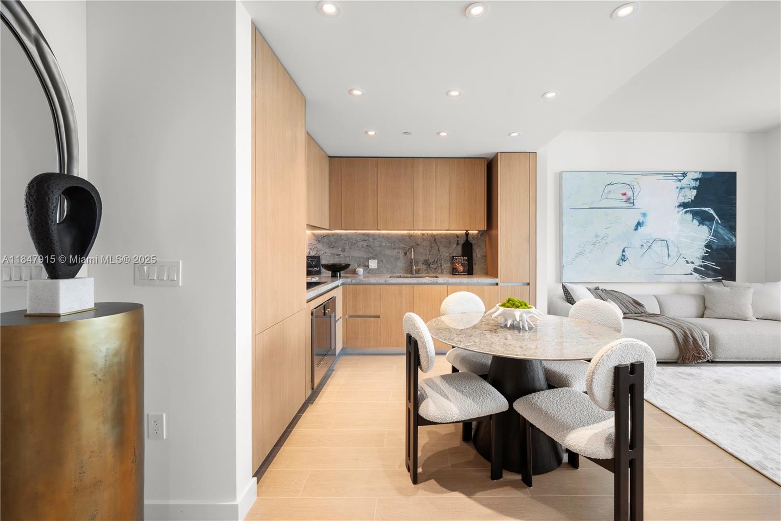500 Alton Road, Unit 2008 Miami Beach, FL 33139 - Photo 26 of 48 a view of kitchen with breakfast area