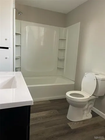 $1,200 | 319 North Hesperia Street, Unit B, Collinsville, IL 62234