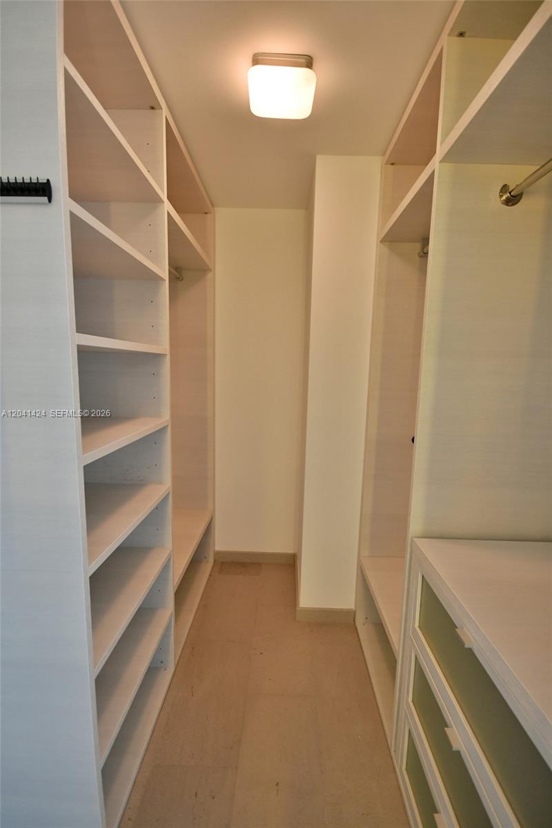 88 Southwest 7th Street, Unit 3309 Miami, FL 33130 - Photo 20 of 50