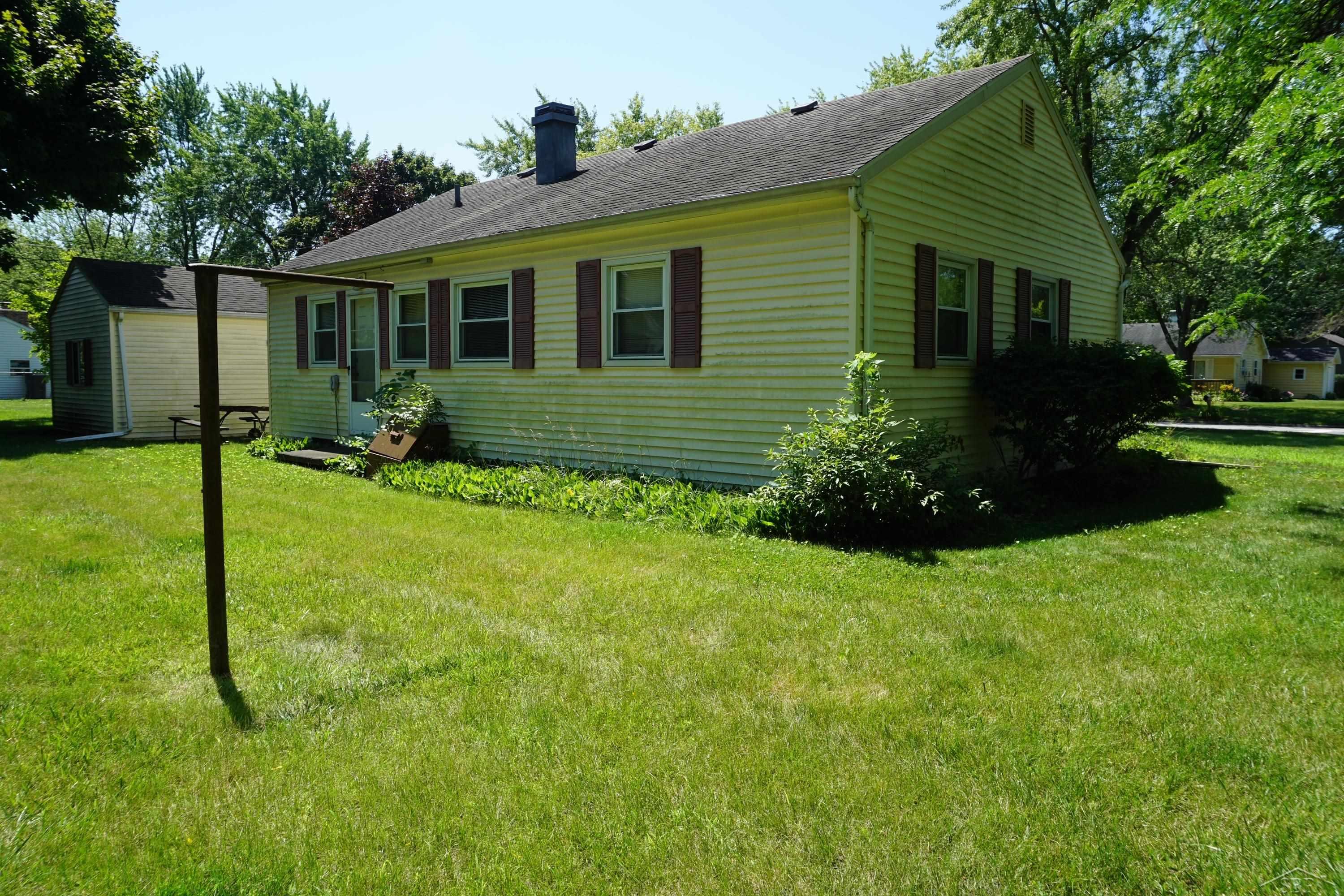 1407 East Sugnet Road Midland, MI 48642 - Photo 10 of 37 50151462-d7447ec9-5ee3-4652-afda-dfec71db44d8.JPG