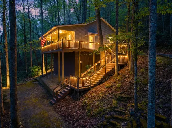 $268,800 | 377 Ed Graves Road, Murphy, NC 28906