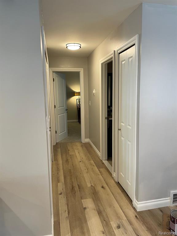 650 Lake Forest Road Rochester Hills, MI 48309 - Photo 15 of 30