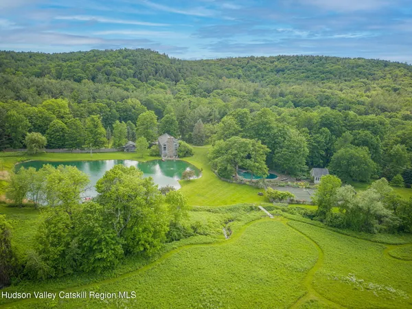 $4,995,000 | 174 10 Broeck Road, Chatham, NY 12037