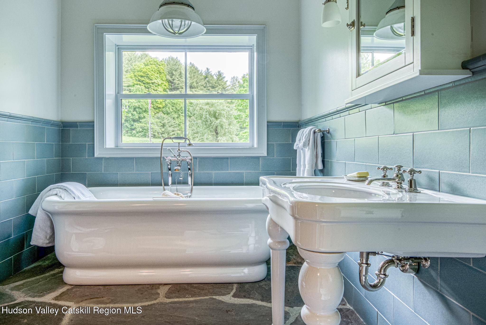 174 10 Broeck Road Chatham, NY 12037 - Photo 42 of 54 85-web-or-mls-174-10-broeck-rd BARN INT