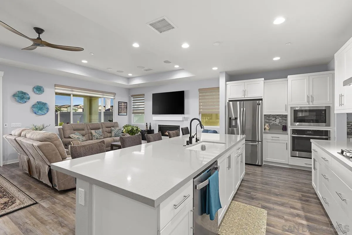 32100 Sedge Way Temecula, CA 92591 - Photo 8 of 69