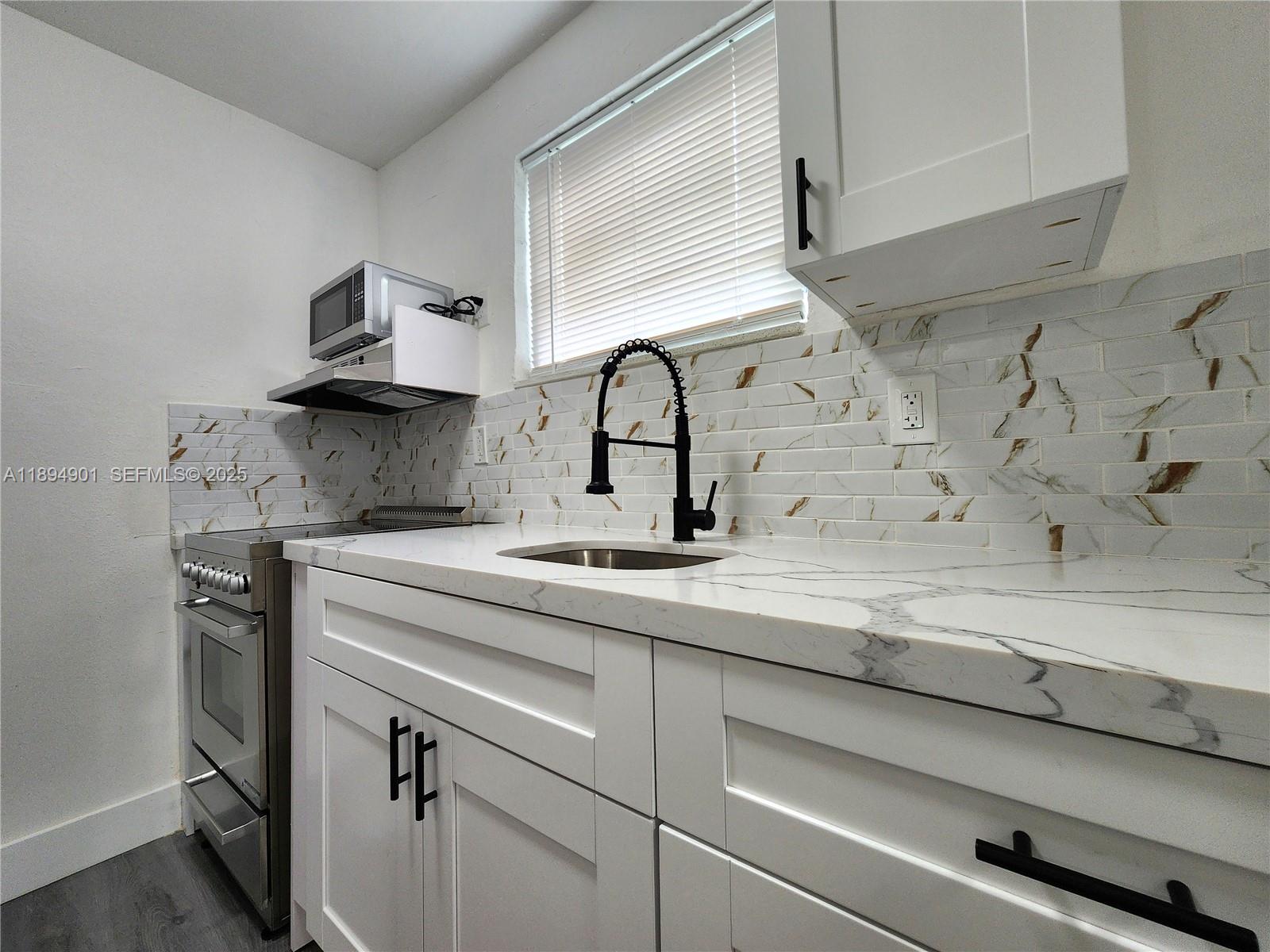 5934 Buchanan Street, Unit 4 Hollywood, FL 33021 - Photo 13 of 41 STUDIO #3