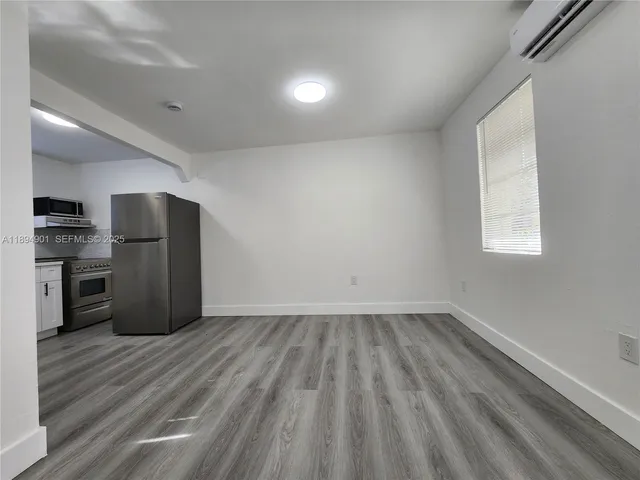 $1,200 | 5934 Buchanan Street, Unit 1 & 4, Hollywood, FL 33021