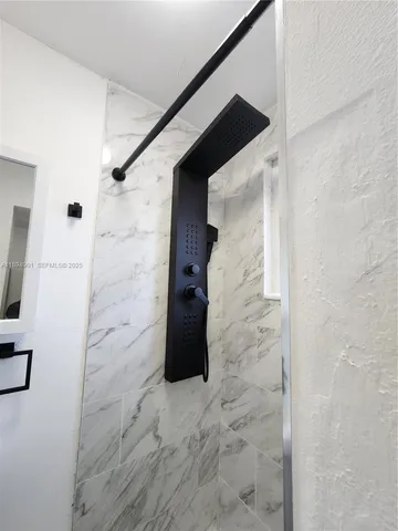 $1,200 | 5934 Buchanan Street, Unit 1 & 4, Hollywood, FL 33021