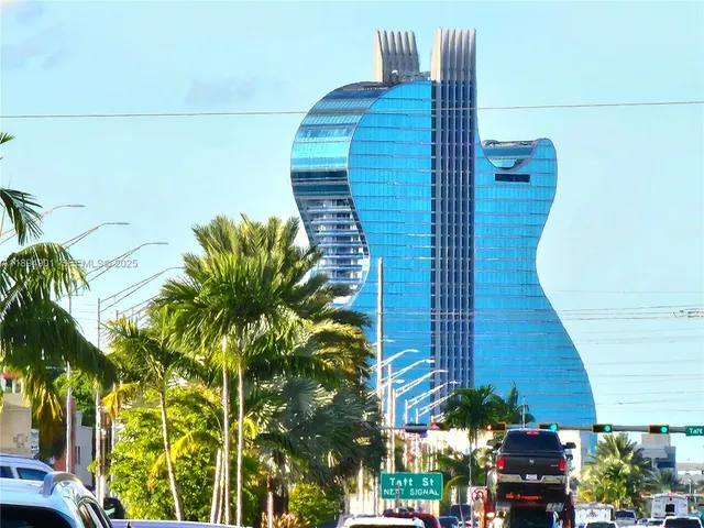 $1,200 | 5934 Buchanan Street, Unit 1 & 4, Hollywood, FL 33021