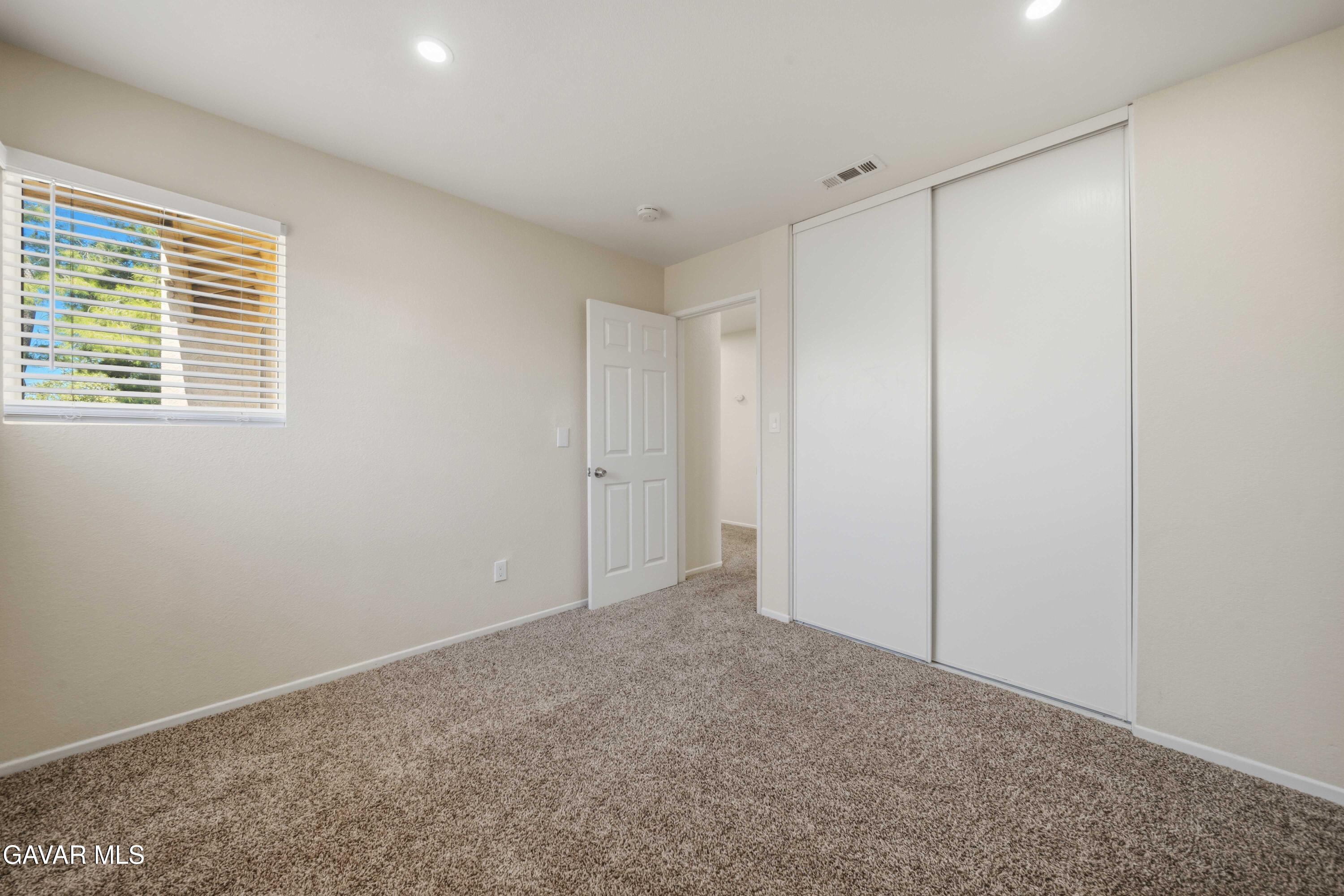 43753 Rialto Drive Lancaster, CA 93535 - Photo 21 of 38 43753 Rialto Dr Lancaster-23