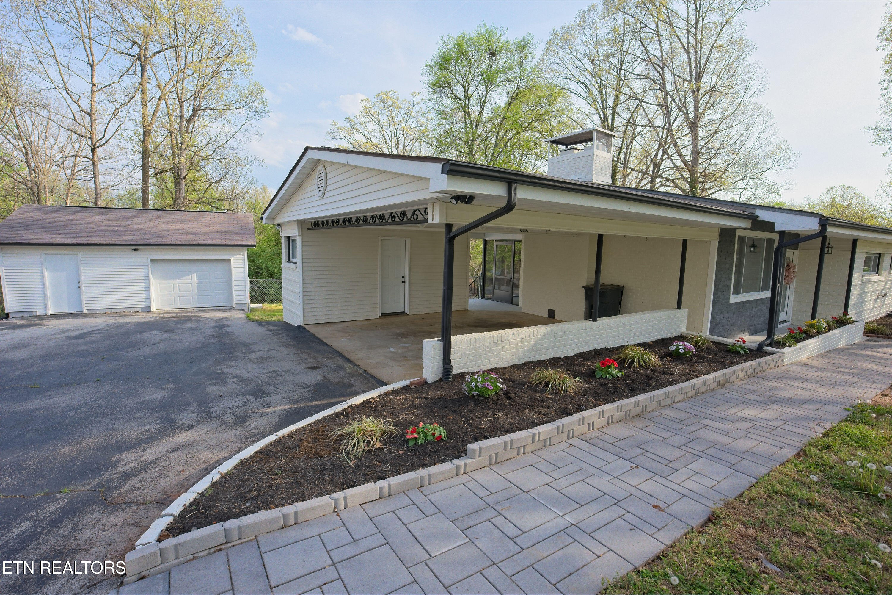 2212 Ridgecrest Drive Maryville, TN 37803 - Photo 5 of 33 DSC06877_HDR