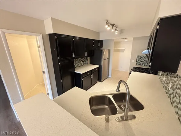 $1,795 | 2824 Crystal Lantern Drive, Henderson, NV 89074