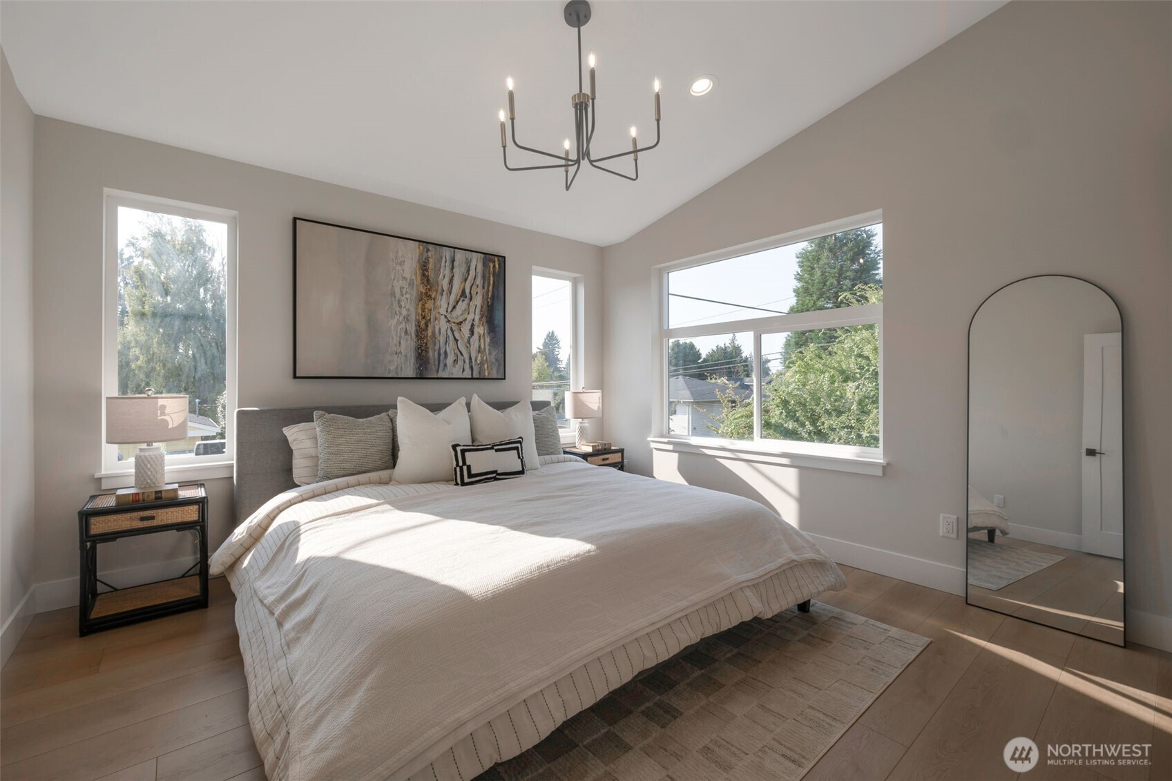 1605 Southwest Kenyon Street Seattle, WA 98106 - Photo 12 of 19