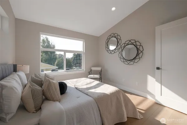 $679,900 | 1605 Southwest Kenyon Street, Seattle, WA 98106