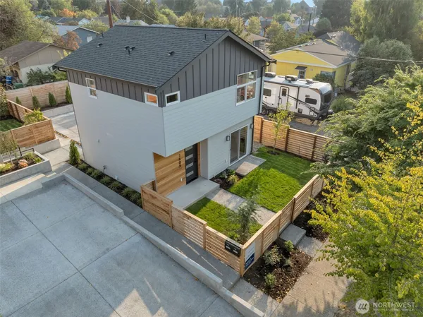 $679,900 | 1605 Southwest Kenyon Street, Seattle, WA 98106