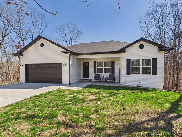 $600,000 | 56 Nassau Circle, Four Seasons, MO 65049