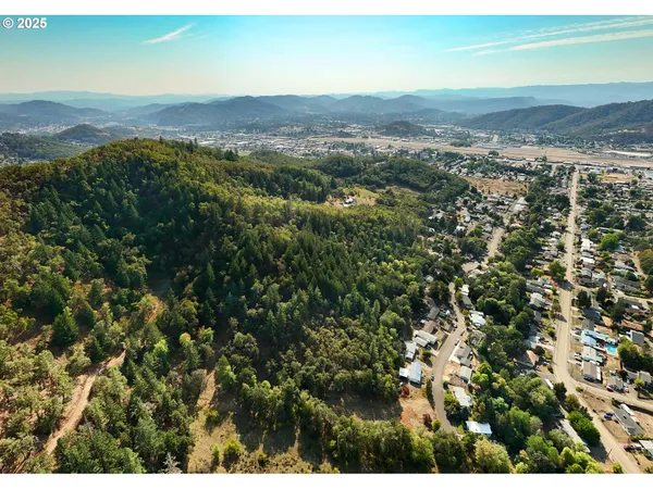 $205,000 | 0 Northeast Carmen Street, Roseburg, OR 97470