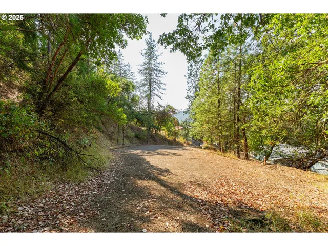 $215,000 | 0 Northeast Carmen Street, Roseburg, OR 97470