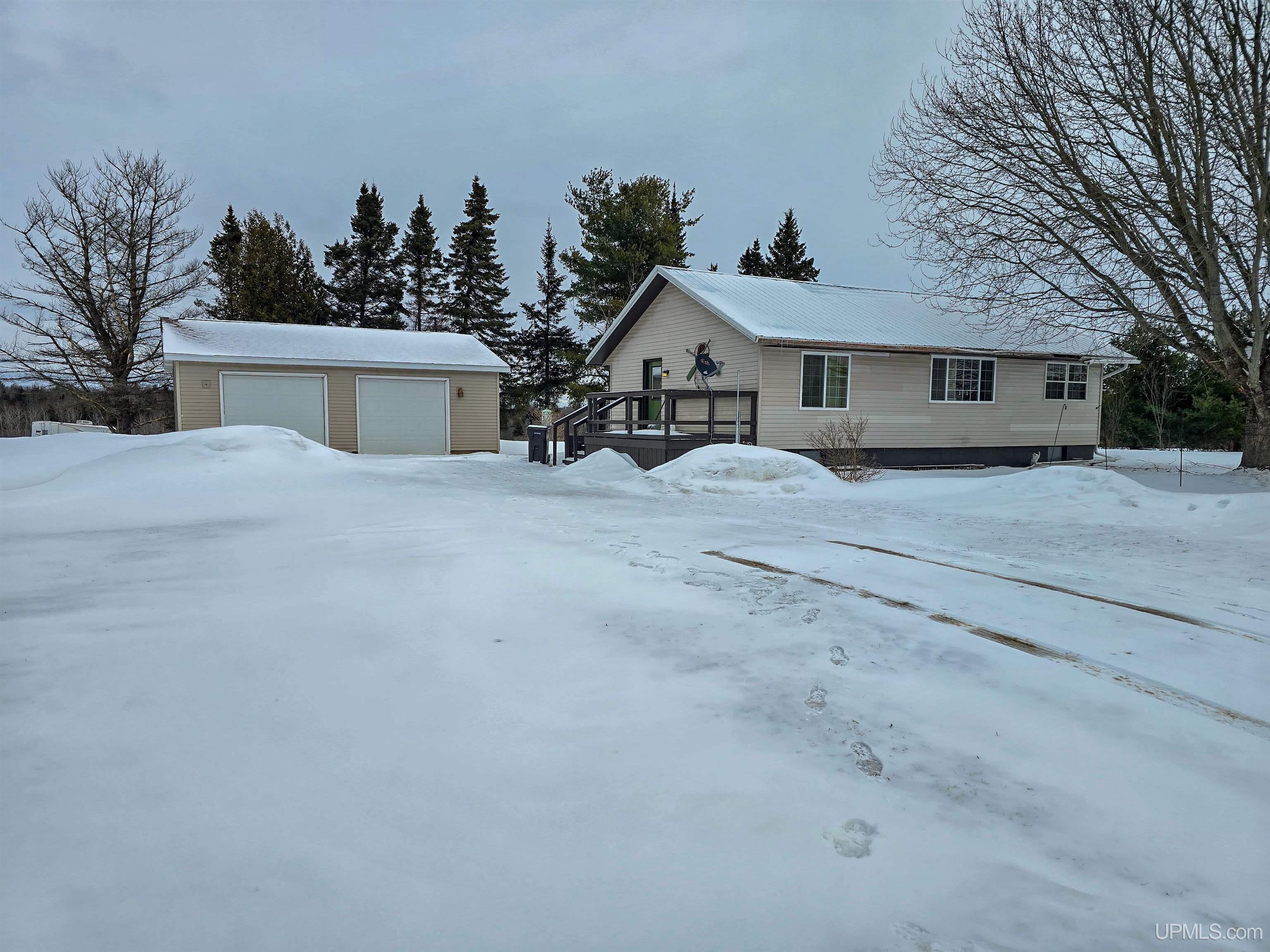 1240 River Road Germfask, MI 49836 - Photo 2 of 22 Gallery Image 2