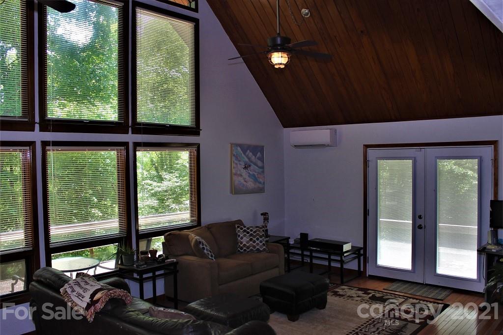145 Travis Road Cullowhee, NC 28723 - Photo 10 of 38 Gallery Image 10