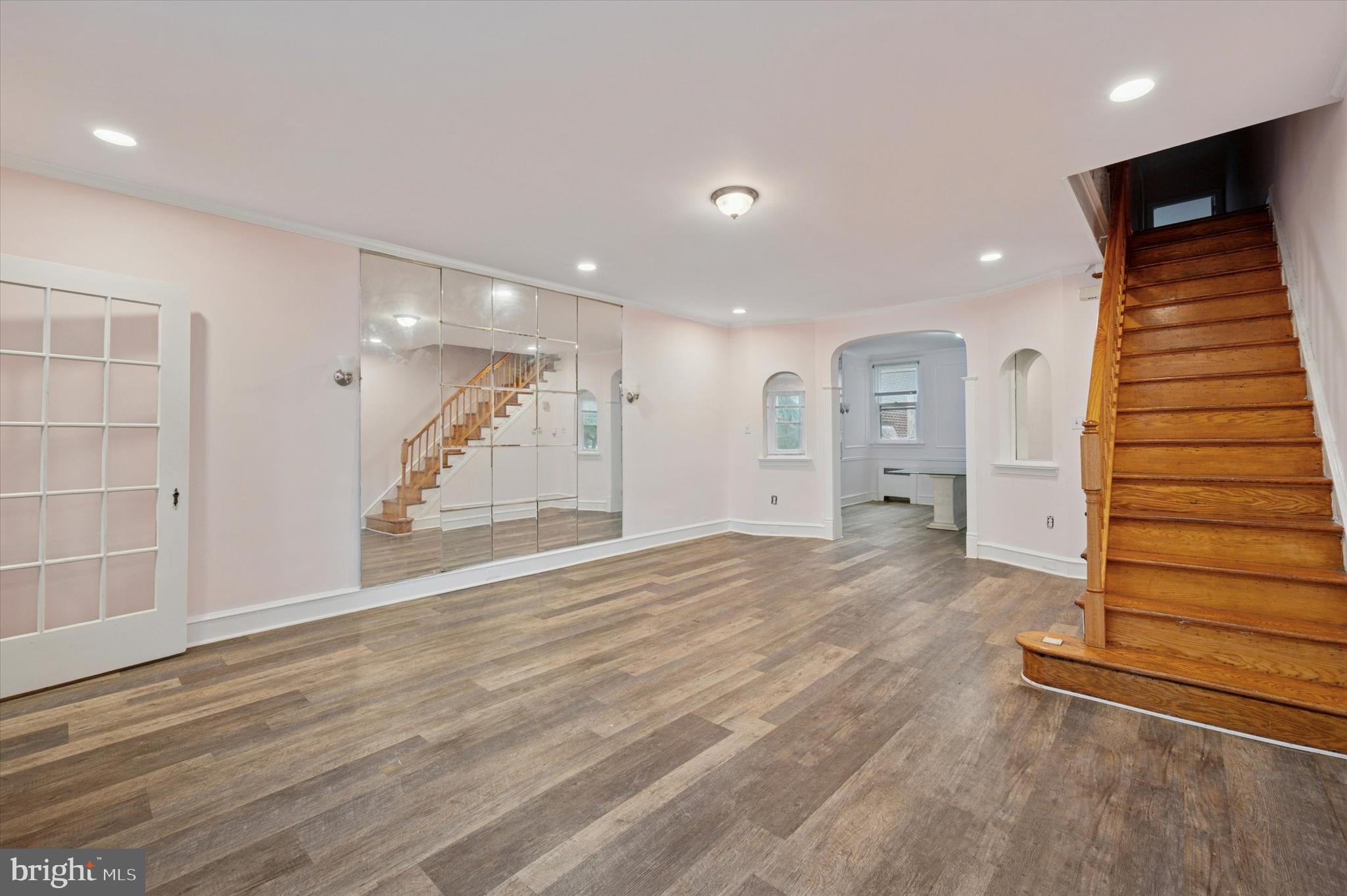 6228 Old York Road Philadelphia, PA 19141 - Photo 1 of 19 Living Room