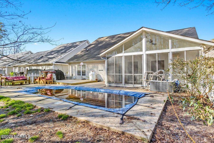 310 Neuchatel Road New Bern, NC 28562 - Photo 37 of 46 Rear - Pool