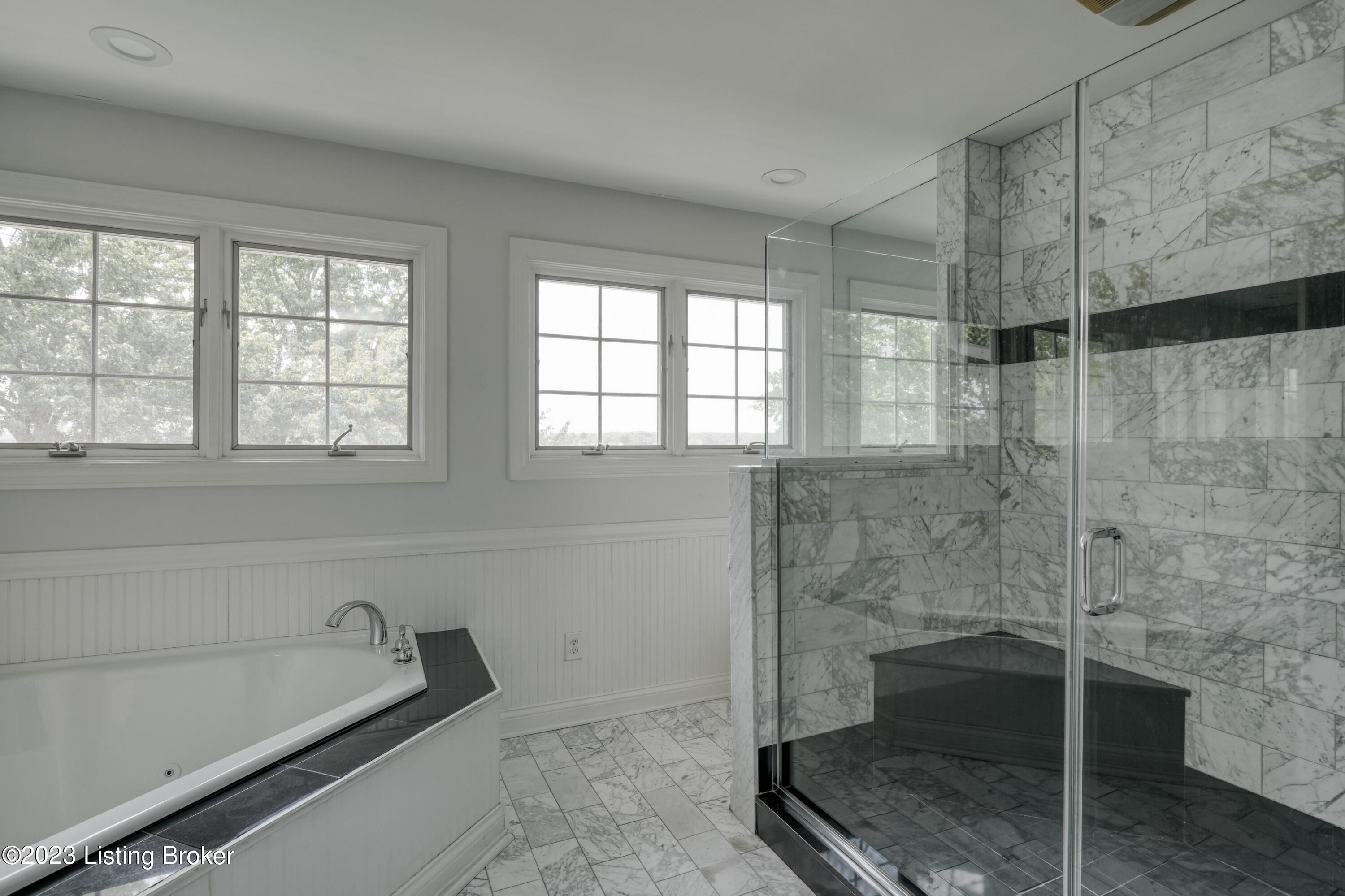 5337 Juniper Beach Road Prospect, KY 40059 - Photo 20 of 36 Primary Bath