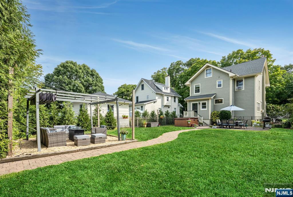 353 Franklin Avenue Ridgewood, NJ 07450 - Photo 30 of 32 Gallery Image 30