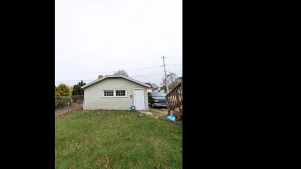 $160,000 | 1417 11th Avenue, Menominee, MI 49858