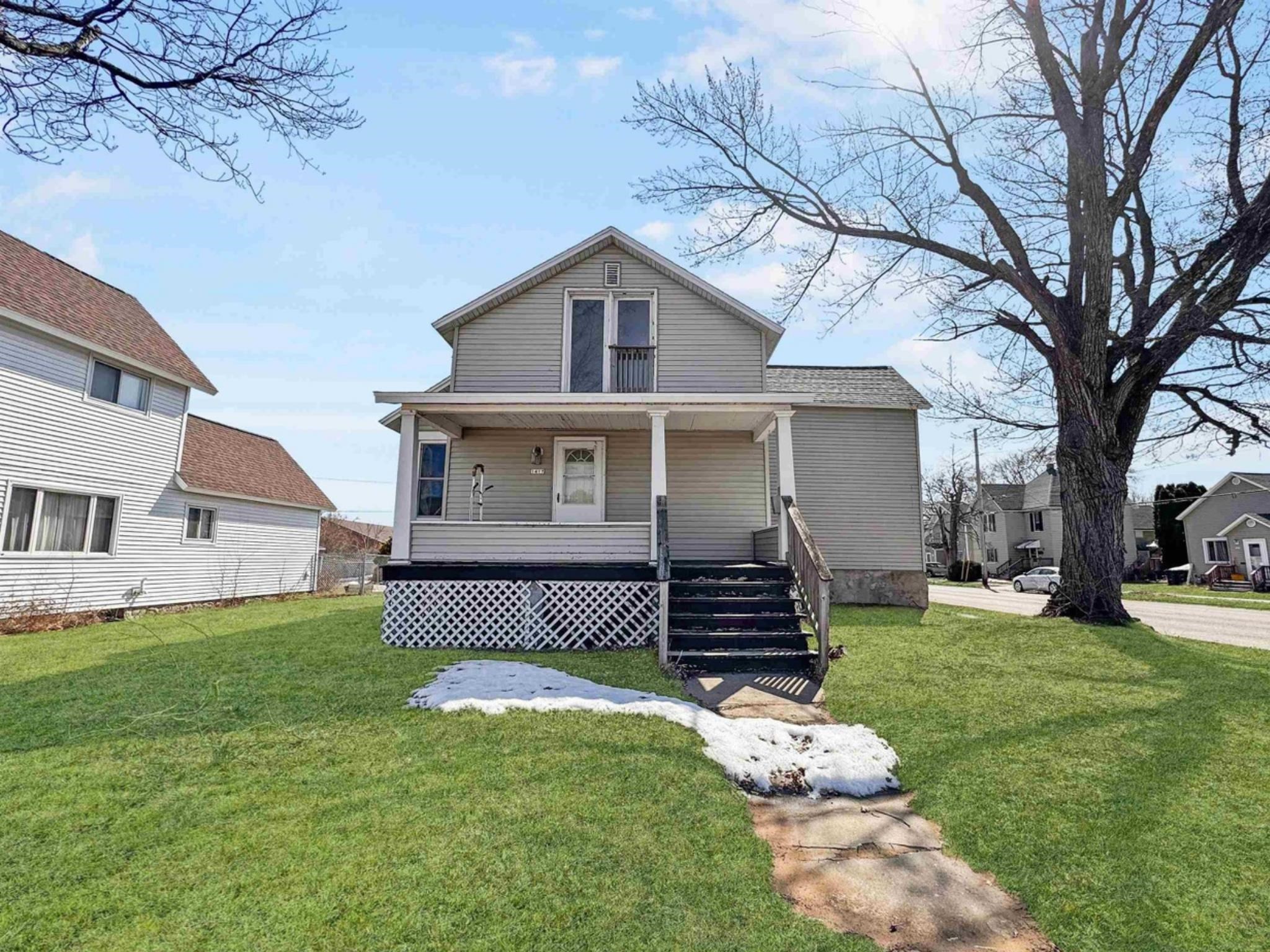 1417 11th Avenue Menominee, MI 49858 - Photo 4 of 25