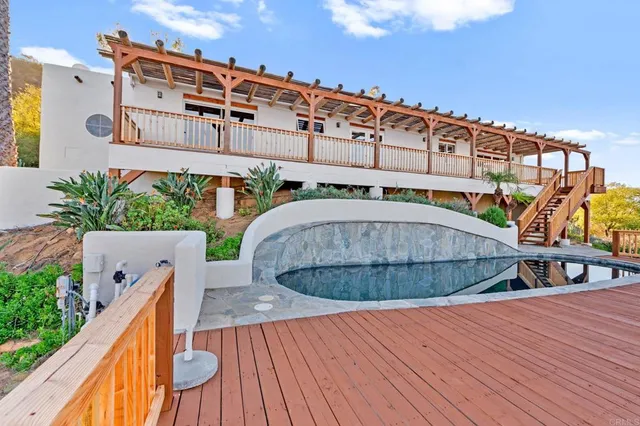 $1,200,000 | 27944 Turner Heights Lane, Escondido, CA 92026