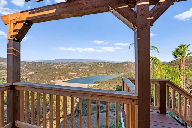 $1,200,000 | 27944 Turner Heights Lane, Escondido, CA 92026