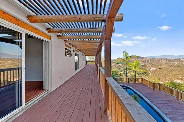 $1,200,000 | 27944 Turner Heights Lane, Escondido, CA 92026