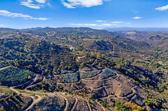 $1,200,000 | 27944 Turner Heights Lane, Escondido, CA 92026