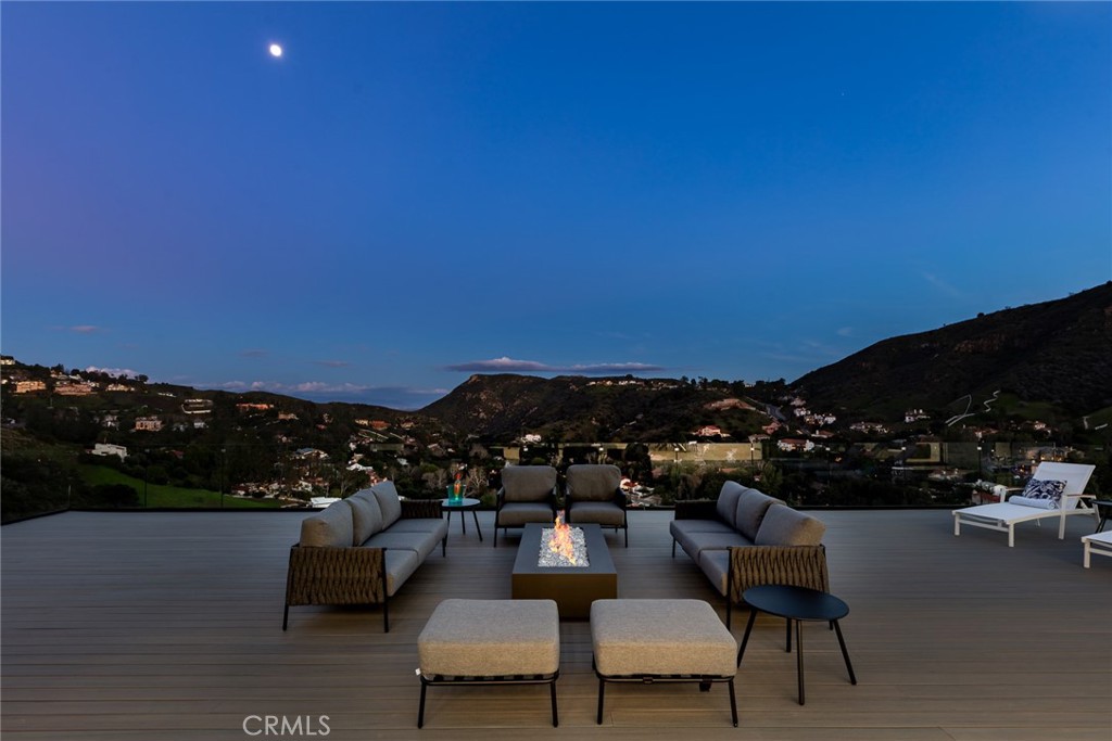 18 Stallion Road Bell Canyon, CA 91307 - Photo 60 of 75 outdoor seating with firepit