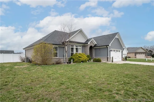 $405,000 | 8802 Chestnut Hill Ct., Charlestown, IN 47111