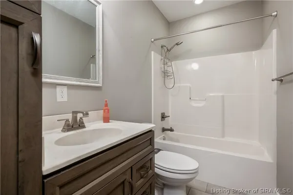 $405,000 | 8802 Chestnut Hill Ct., Charlestown, IN 47111